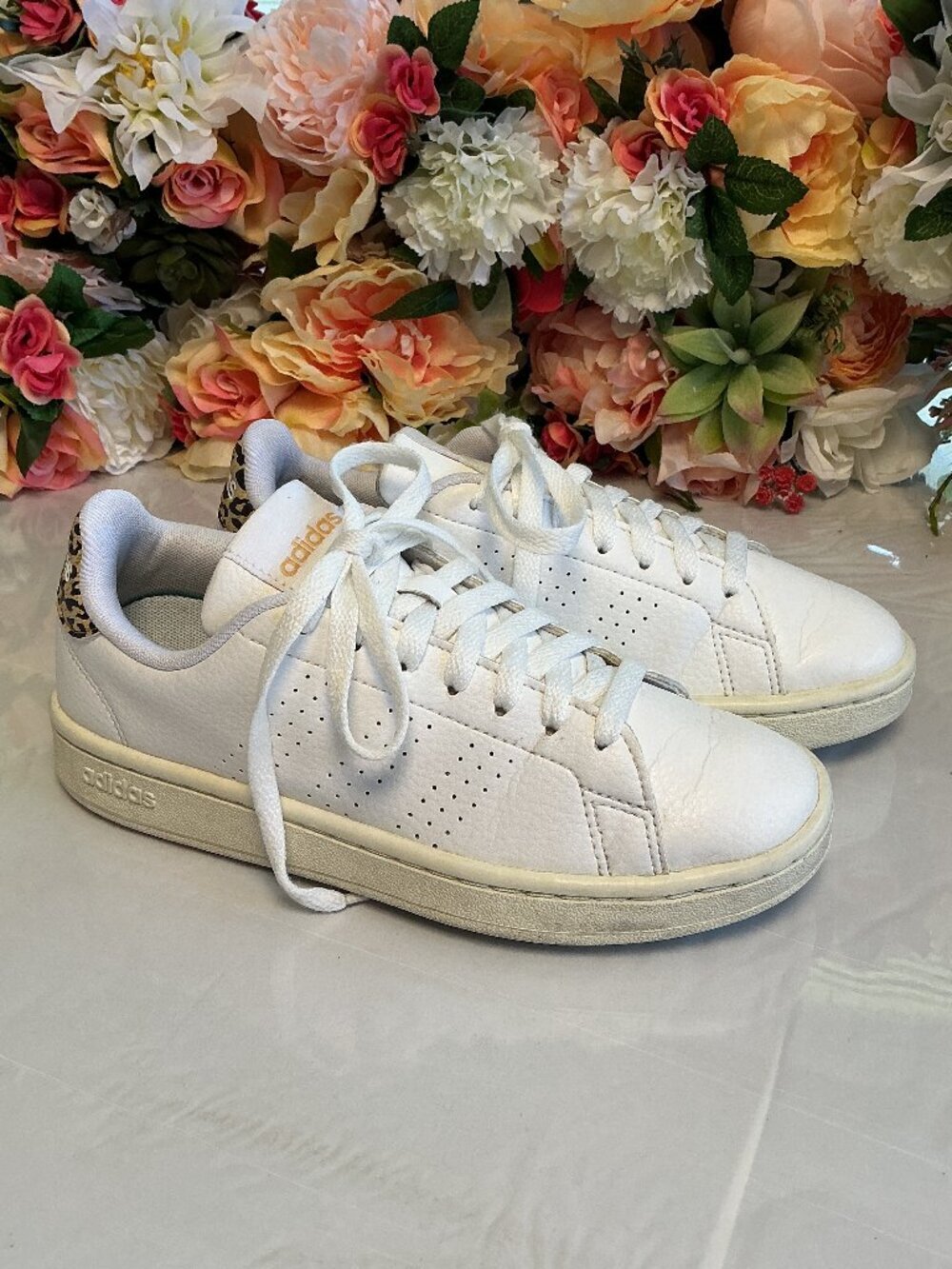adidas Advantage White Leopard Print Low Top Sneakers Women’s Size 5.5